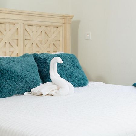 La Vue De Basseterre Apartments - Luxury In Bird Rock 외부 사진