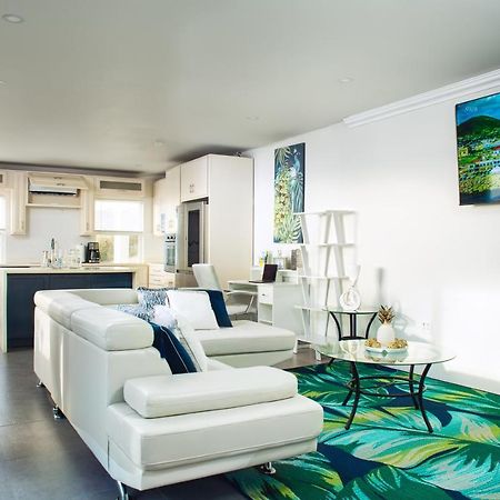 La Vue De Basseterre Apartments - Luxury In Bird Rock 외부 사진