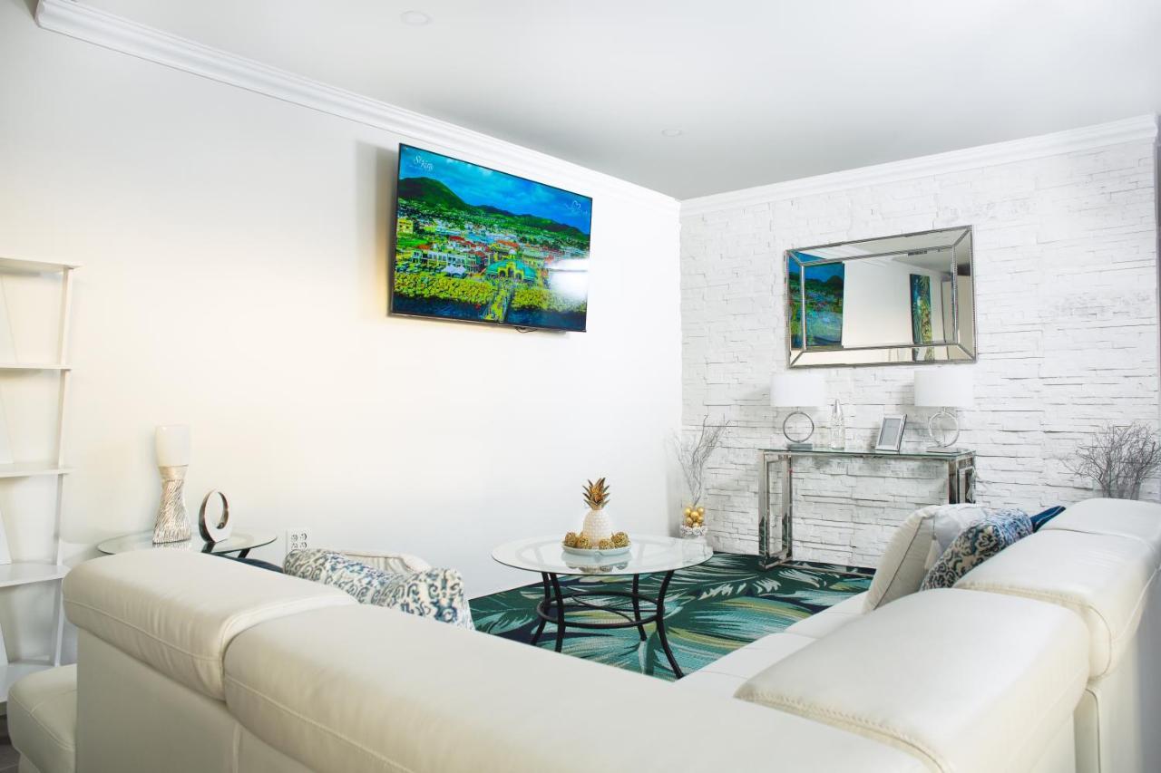 La Vue De Basseterre Apartments - Luxury In Bird Rock 외부 사진