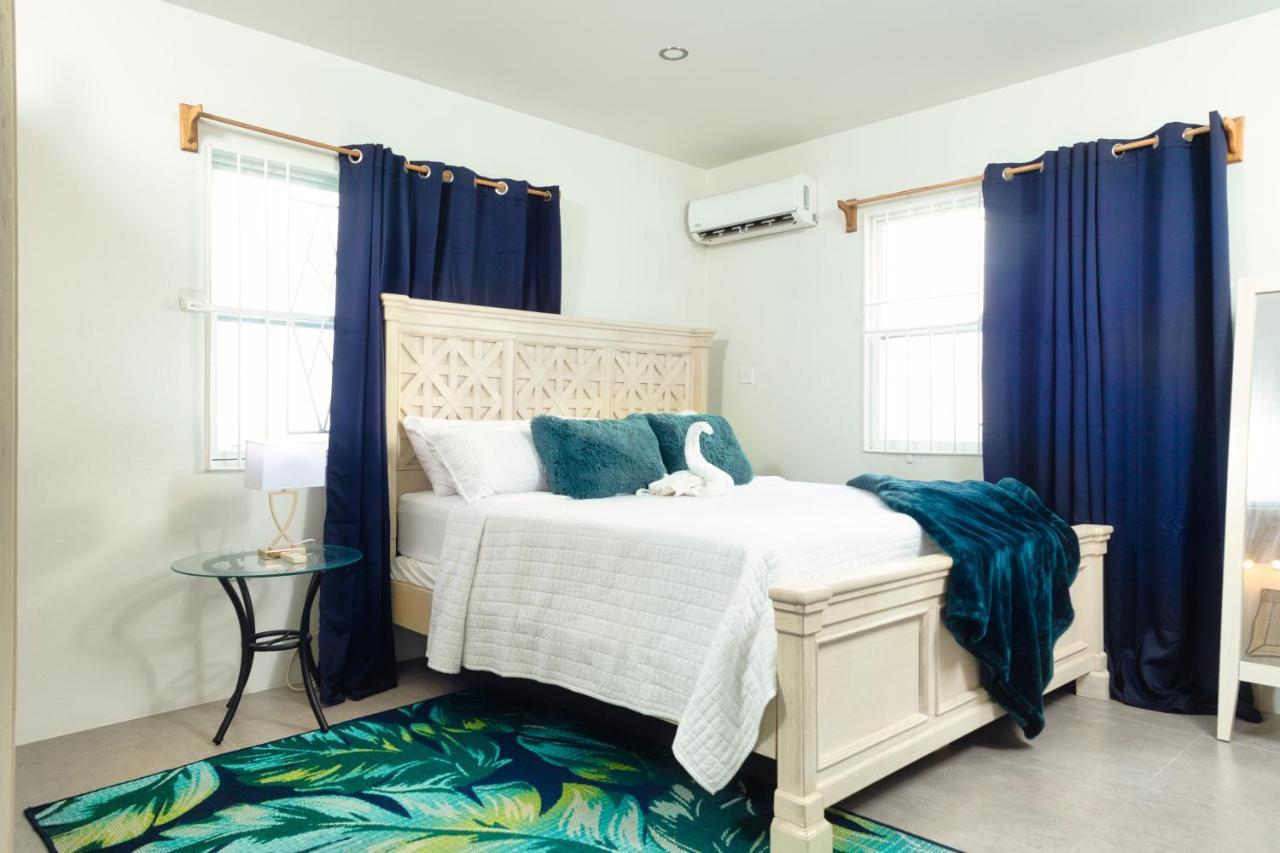 La Vue De Basseterre Apartments - Luxury In Bird Rock 외부 사진